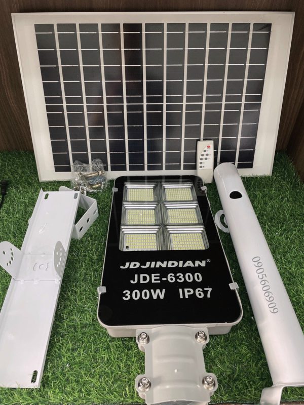 ĐÈN ĐƯỜNG NLMT JDE-300W